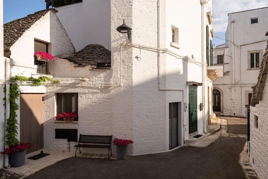 Il Trullo Moore ألبيروبيللو المظهر الخارجي الصورة