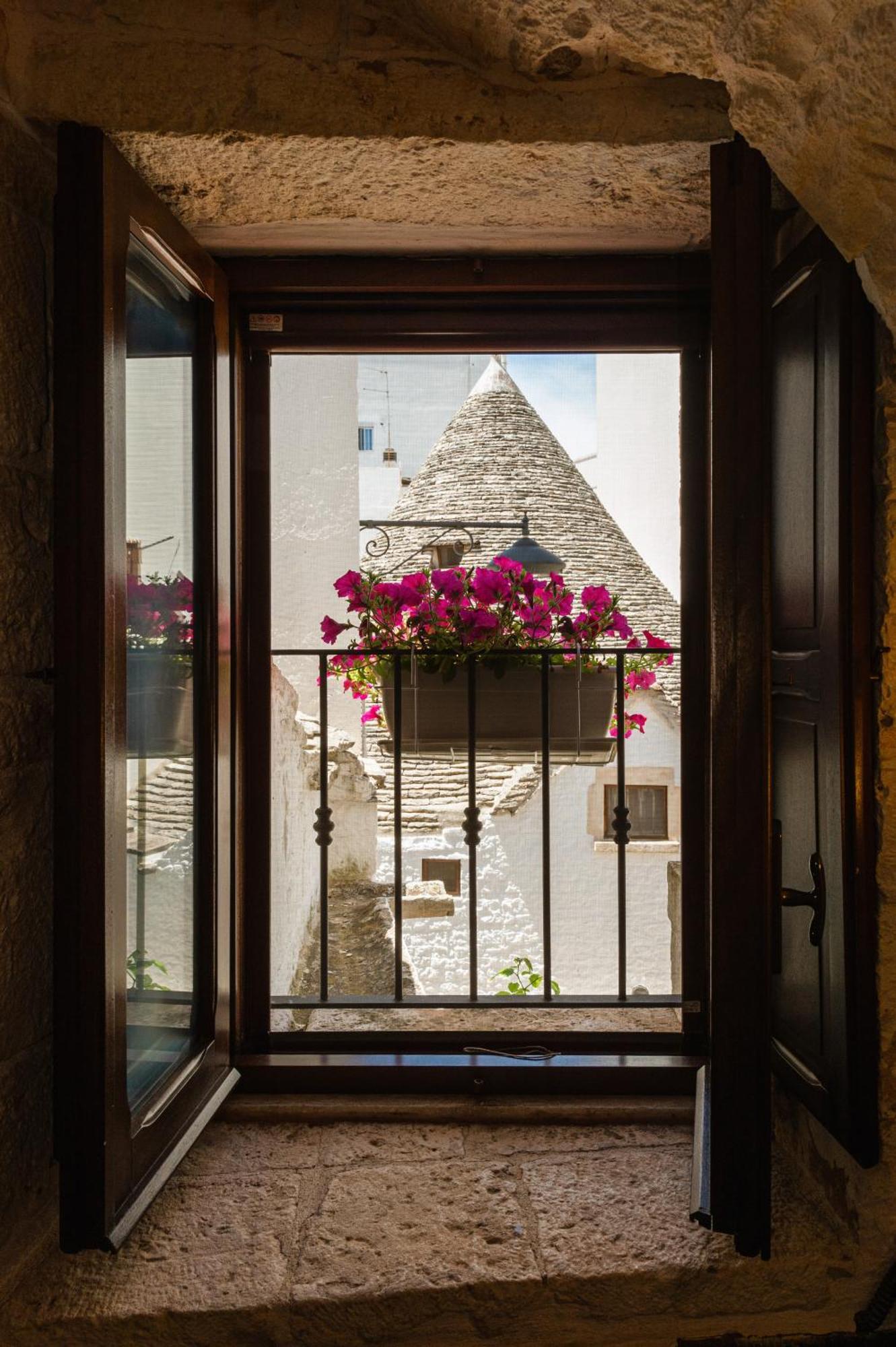 Il Trullo Moore ألبيروبيللو المظهر الخارجي الصورة